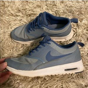 Nike Tennis Shoes